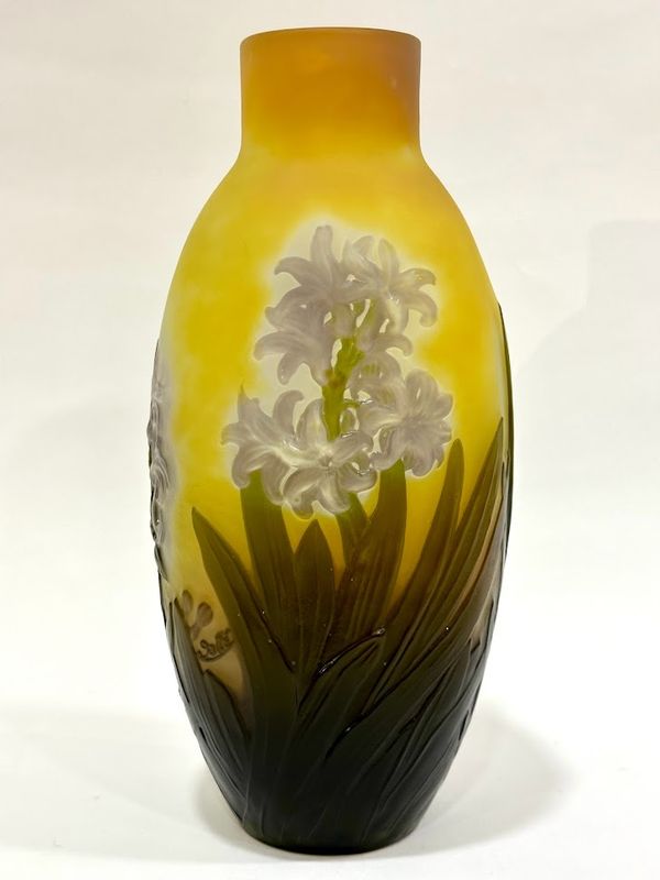 Emile Gallé Vase Soufflé Moulé "Aux Jacinthes"
