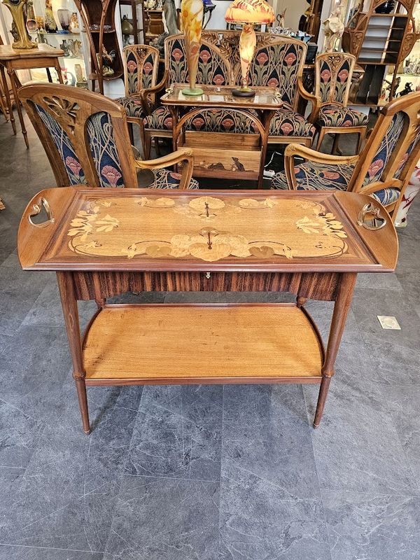 Louis Majorelle Table Servante "Aux Cyclamens"