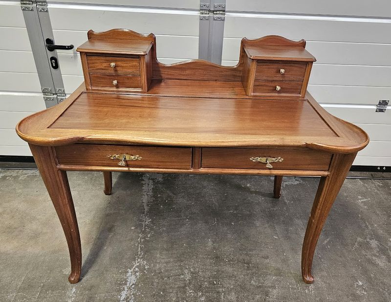 Camille Gauthier Bureau à Gradin