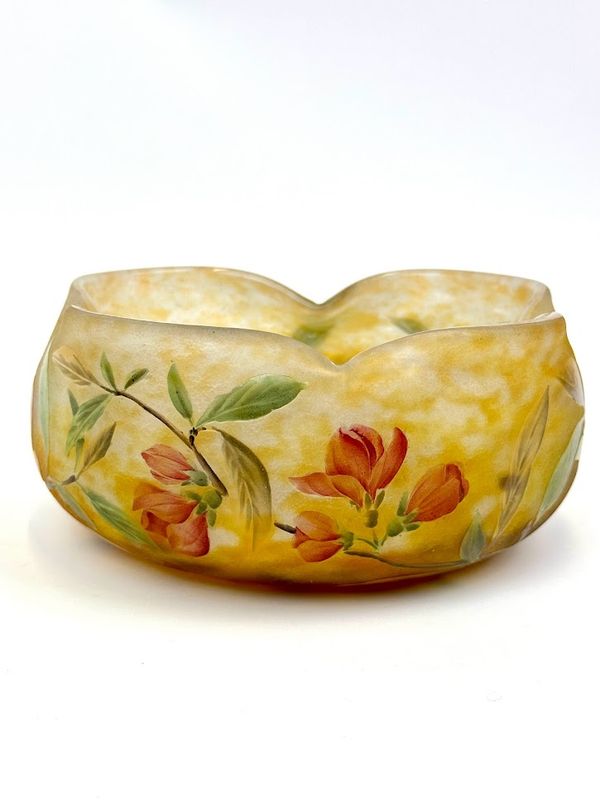 Coupe Daum "Fleurs De Cognassiers Du Japon"