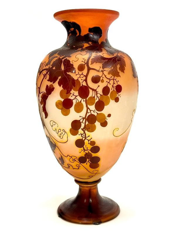 Emile Gallé Important Vase "Vigne Vierge"