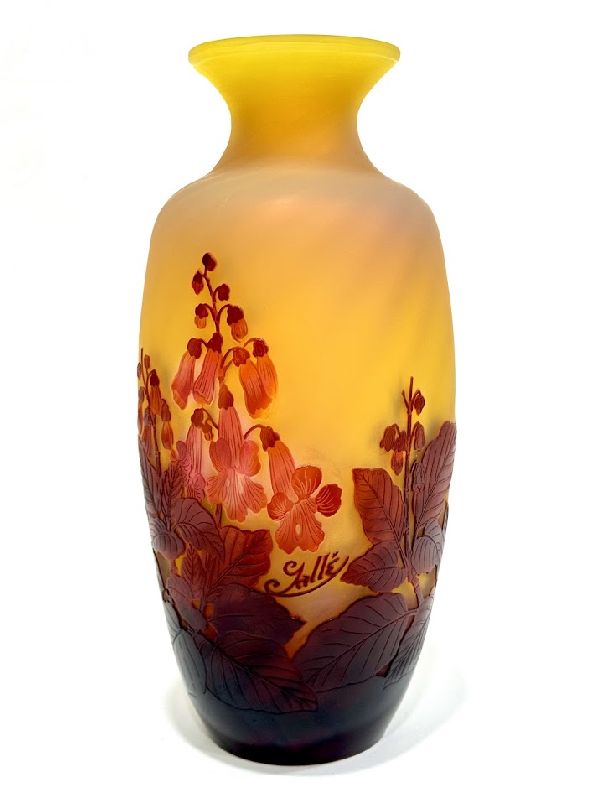 Emile Gallé Vase "Digitales Rouges"